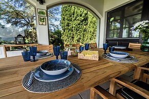 Green and Blue Villa by Wonderful Italy