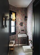 Green and Blue Villa by Wonderful Italy