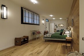 Green and Blue Villa by Wonderful Italy