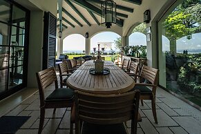 Green and Blue Villa by Wonderful Italy