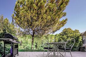 Green and Blue Villa by Wonderful Italy