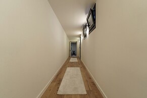 Green and Blue Villa by Wonderful Italy