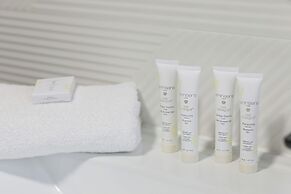 Apartment With Parking by Renters