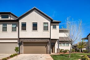 Grand Slam Getaway #5 5 Bedroom Townhouse