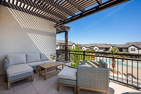 Grand Slam Getaway #5 5 Bedroom Townhouse