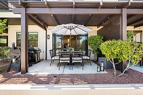 Grand Slam Getaway #5 5 Bedroom Townhouse