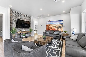 Grand Slam Getaway #5 5 Bedroom Townhouse