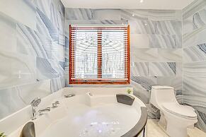 Spacious Retreat 7 Mi to Tobyhanna State Park!