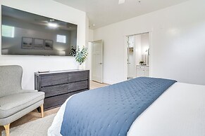 Sleek Vineyard Condo w/ Access to Community Pools