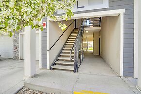 Sleek Vineyard Condo w/ Access to Community Pools