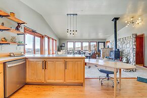 24str-00027 Fairplay Cabin w/ Mountain Views!