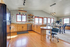 24str-00027 Fairplay Cabin w/ Mountain Views!