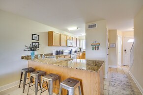 Airy Biloxi Condo w/ Patio: Walk to Beach!