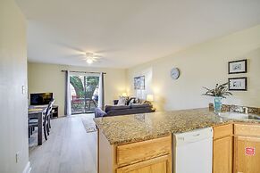 Airy Biloxi Condo w/ Patio: Walk to Beach!