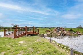 Spacious Owensville Getaway w/ Winery On-site!