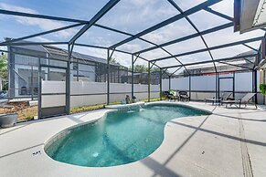 Near Golf & Wdw: Family-friendly Home in Davenport