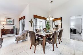 Near Golf & Wdw: Family-friendly Home in Davenport