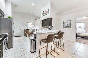 Near Golf & Wdw: Family-friendly Home in Davenport