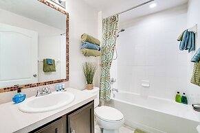 Near Golf & Wdw: Family-friendly Home in Davenport