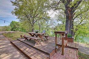 Lakefront Shell Knob Condo w/ Deck & Grill!
