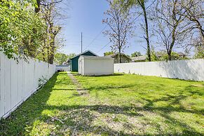 1925 Bungalow-style Home ~ 2 Mi to Downtown Indy!