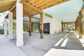 Coastal Gulf Shores Abode w/ Private Beach Access!