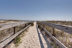 Coastal Gulf Shores Abode w/ Private Beach Access!