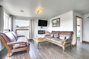 2 Mi to Dtwn Buffalo: Mtn-view Retreat w/ Patio!