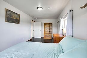 2 Mi to Dtwn Buffalo: Mtn-view Retreat w/ Patio!