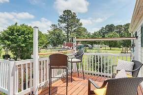 Lake Marion Home: Kayaks, Dock, Waterfront Fun!