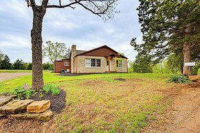 Peaceful Perry Home w/ Patio - Pets Welcome!