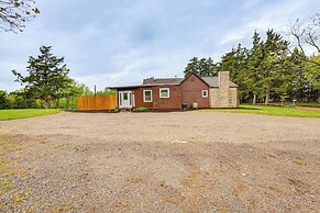 Peaceful Perry Home w/ Patio - Pets Welcome!