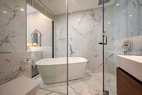 Metropole Complex By KVG Suite Apartment