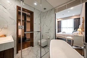 Metropole Complex By KVG Suite Apartment