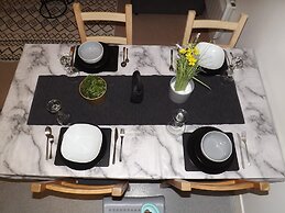 Charming 1-bed Apartment in Barking