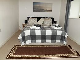 Charming 1-bed Apartment in Barking