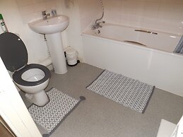 Charming 1-bed Apartment in Barking