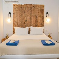 Dream on Adamas Milos