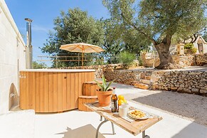 Trullo del Lazzarone con Jacuzzi by Wonderful Italy