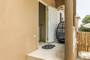 Adorable 1Bed Cottage Walk to the Beach