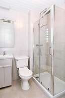 Impeccable 2-bed Apartment in London