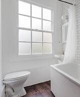 Best Spot by Shoreditch Box Park