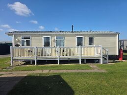 Remarkable Caravan- Chapel St Leonard's