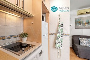 Skysea Malaga Centro frente al Rio