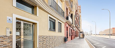 Skysea Malaga Centro frente al Rio