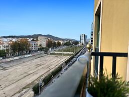 Skysea Malaga Centro frente al Rio