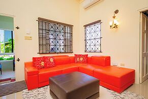 Adorable Beach House In Draxhall