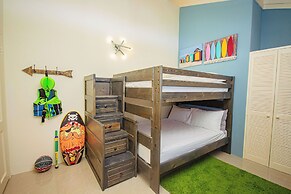 Adorable Beach House In Draxhall