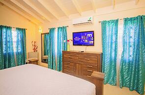 Adorable Beach House In Draxhall