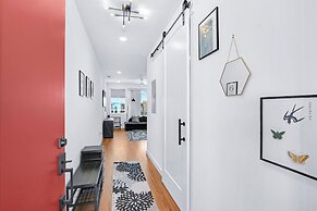 Pacific Island Inspired Stay Amazing Location